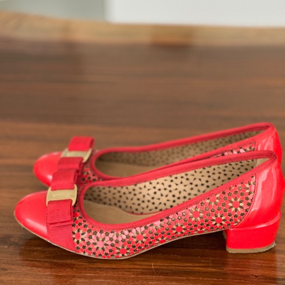 Ferragamo candy apple red - Picture 3 of 5